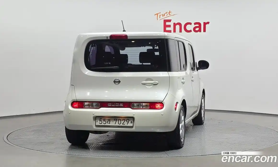 Nissan Cube 2014 1.8 автомат (гидро), фото 4 Nissan Cube 2014 1.8 автомат (гидро), фото 4