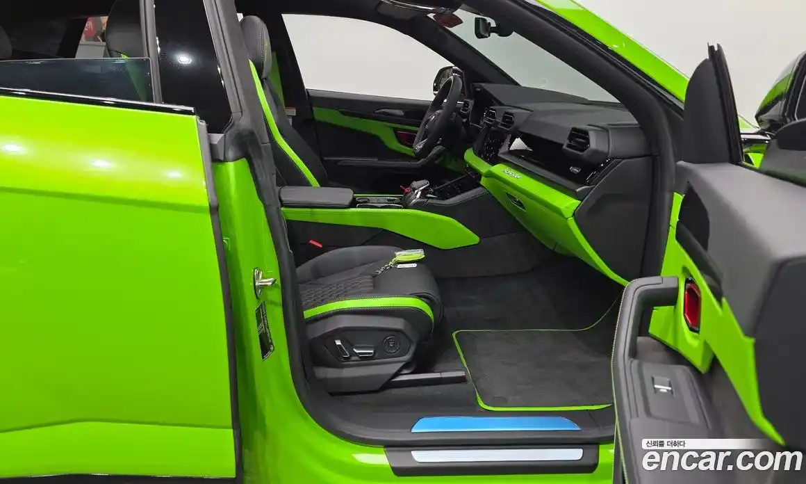 Lamborghini Urus 2025 4.0 автомат (гидро), фото 15 Lamborghini Urus 2025 4.0 автомат (гидро), фото 15