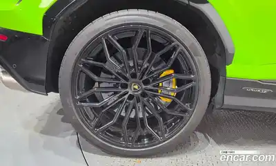 Lamborghini Urus 2025 4.0 автомат (гидро), миниатюра 4 Lamborghini Urus 2025 4.0 автомат (гидро), миниатюра 4