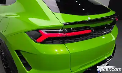 Lamborghini Urus 2025 4.0 автомат (гидро), миниатюра 8 Lamborghini Urus 2025 4.0 автомат (гидро), миниатюра 8