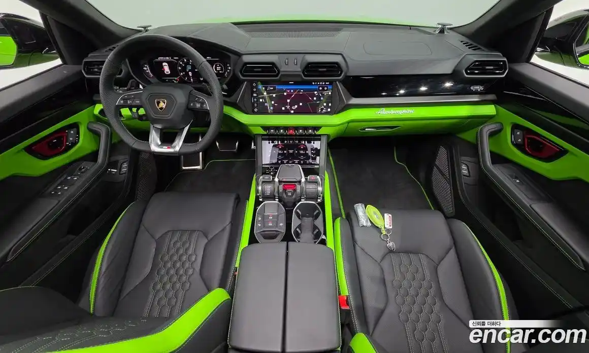 Lamborghini Urus 2025 4.0 автомат (гидро), фото 9 Lamborghini Urus 2025 4.0 автомат (гидро), фото 9