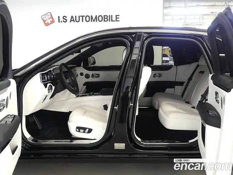 Rolls-Royce Ghost 2021 6.7 автомат (гидро), фото 16