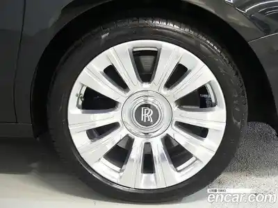 Rolls-Royce Ghost 2021 6.7 автомат (гидро), миниатюра 4