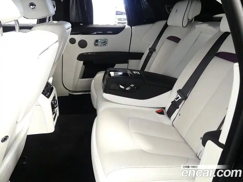 Rolls-Royce Ghost 2021 6.7 автомат (гидро), фото 10