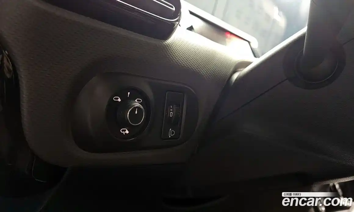 Citroen C4 Cactus 2021 1.5 автомат (гидро), фото 13 Citroen C4 Cactus 2021 1.5 автомат (гидро), фото 13