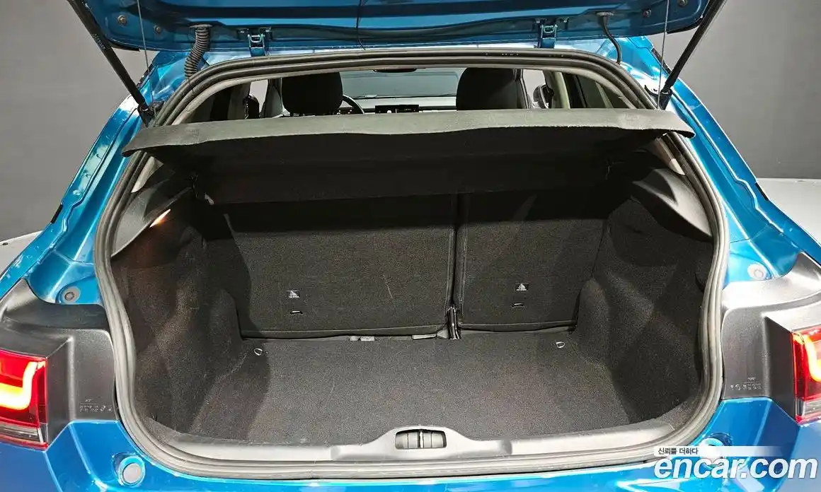 Citroen C4 Cactus 2021 1.5 автомат (гидро), фото 20 Citroen C4 Cactus 2021 1.5 автомат (гидро), фото 20