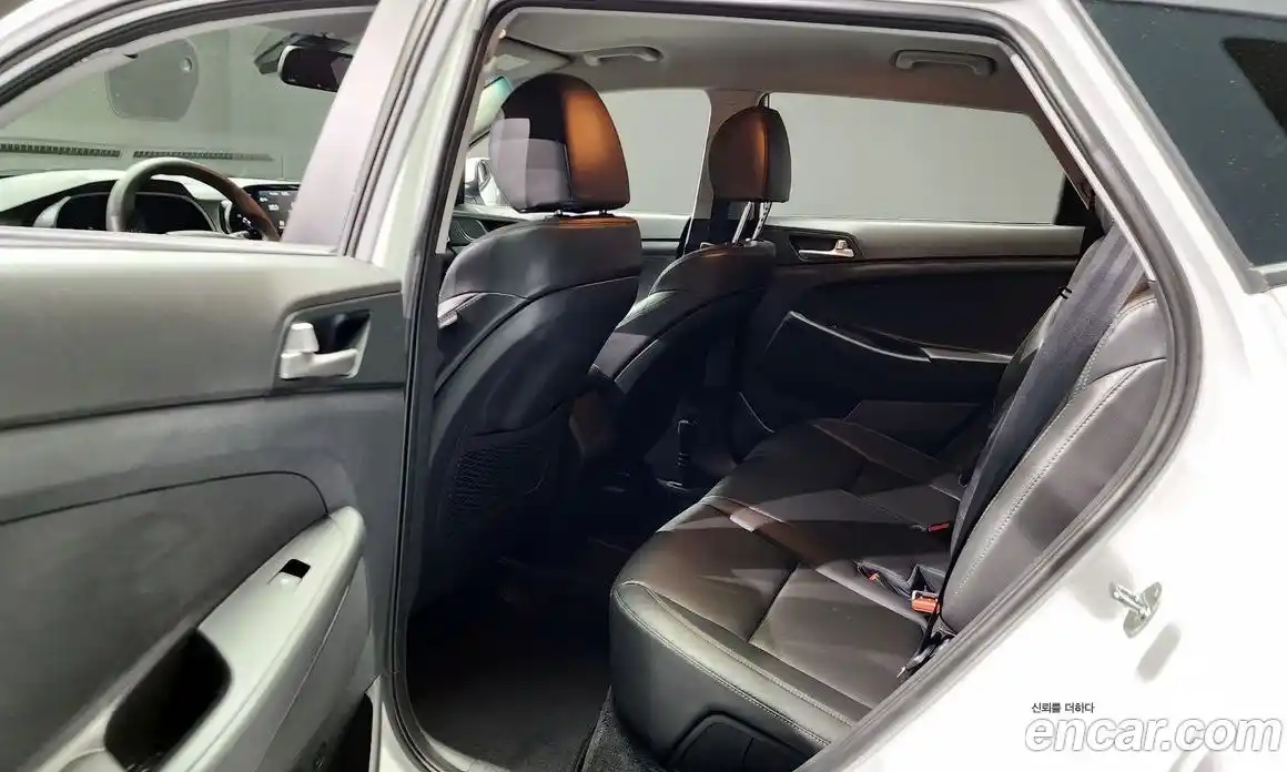 Hyundai Tucson 2020 1.6 автомат (гидро), фото 13
