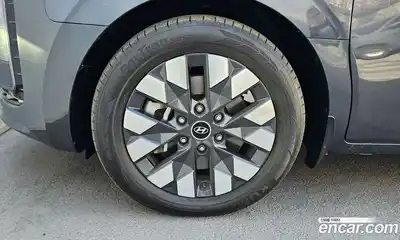 Hyundai Staria 2022 2.2 автомат (гидро), миниатюра 5