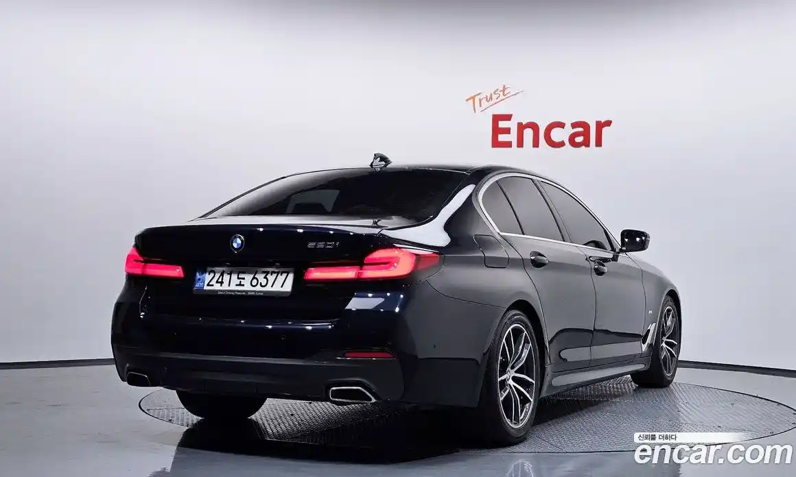 BMW 5 серия 2021 2.0 автомат (гидро), фото 2
