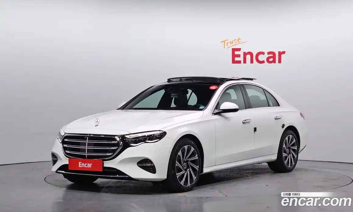 Mercedes-Benz E-Class 2025 2.0 автомат (гидро), фото 1