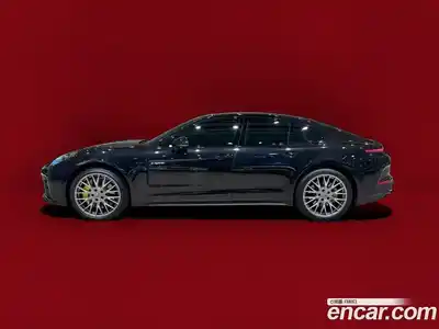 Porsche Panamera, 2025, 8 100 км