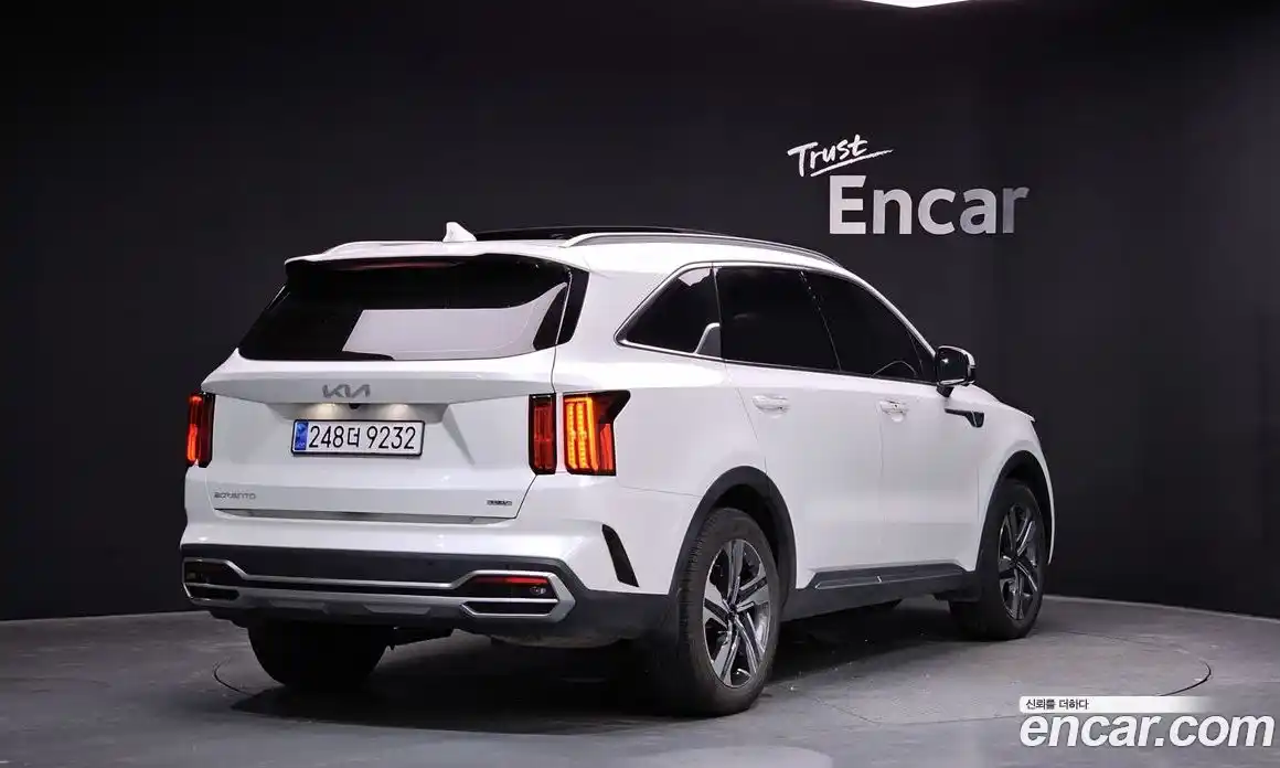 Kia Sorento 2022 1.6 автомат (гидро), фото 2