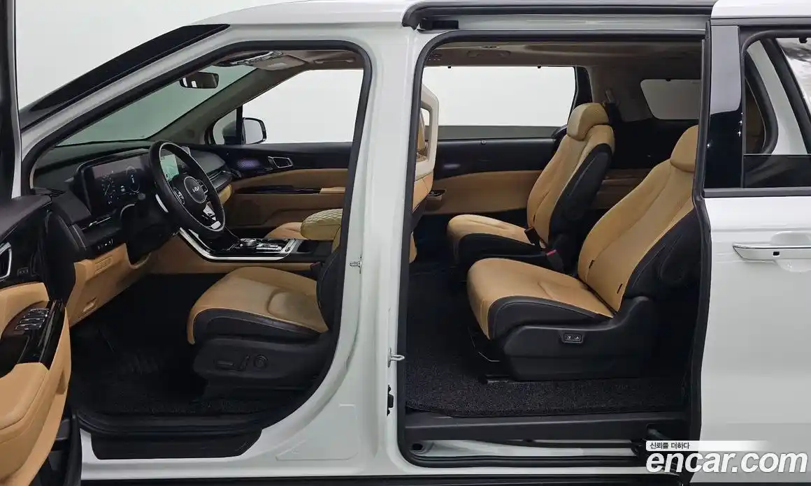 Kia Carnival 2023 2.2 автомат (гидро), фото 11