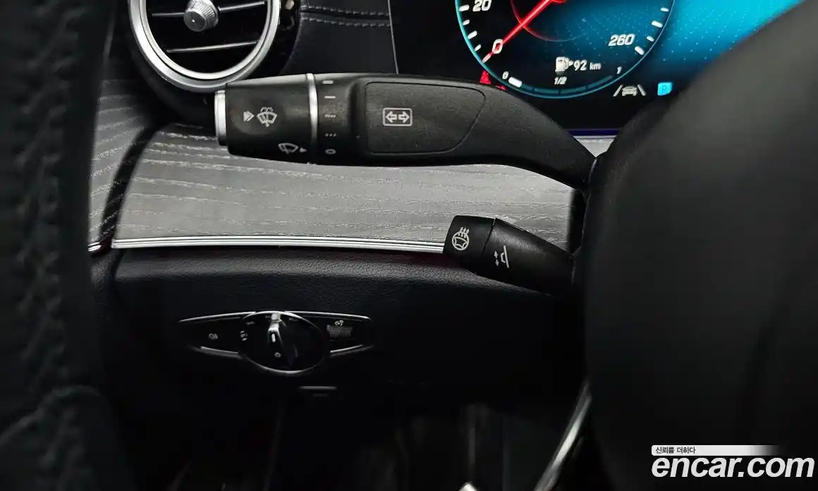 Mercedes-Benz E-Class 2022 2.0 автомат (гидро), фото 23