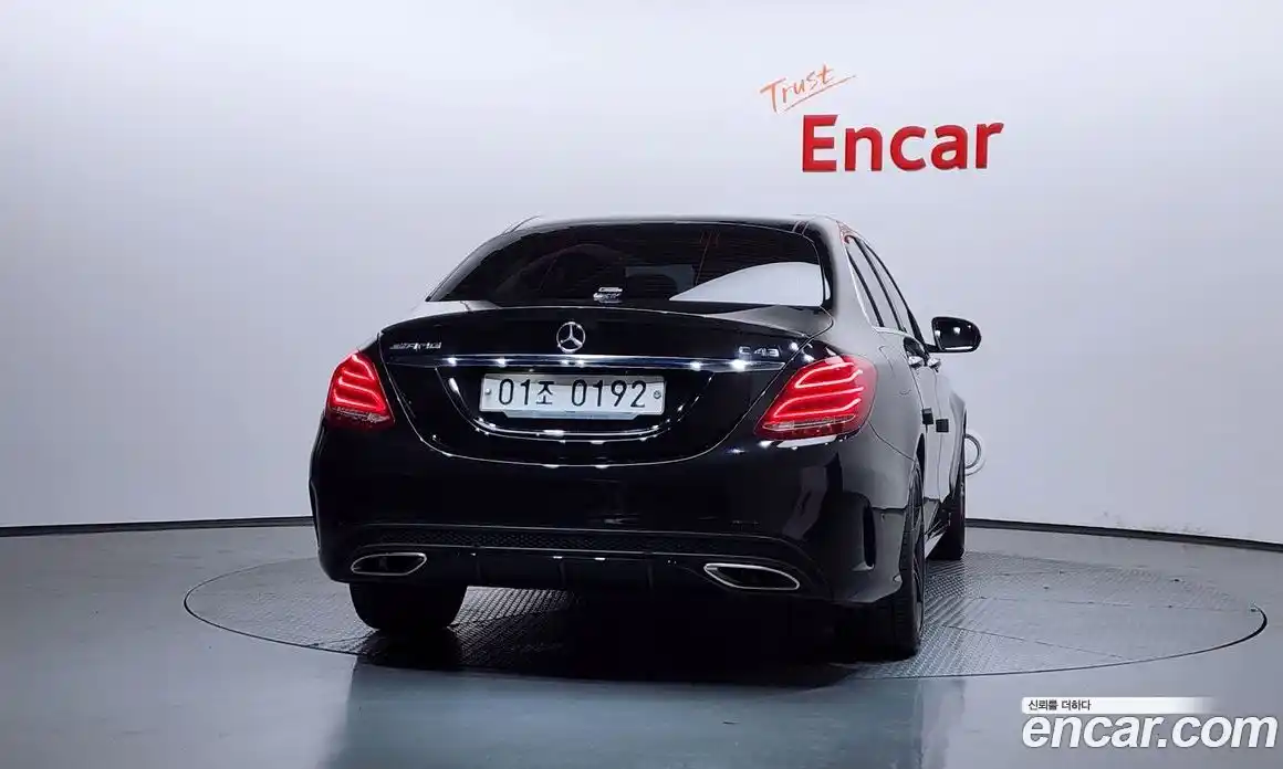 Mercedes-Benz C-Class 2016 2.0 гидро, фото 4 Mercedes-Benz C-Class 2016 2.0 гидро, фото 4