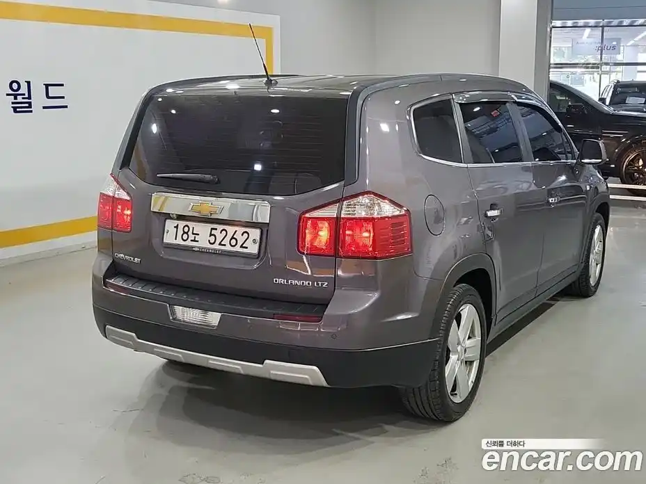 Chevrolet Orlando 2011 2.0 автомат (гидро), фото 3