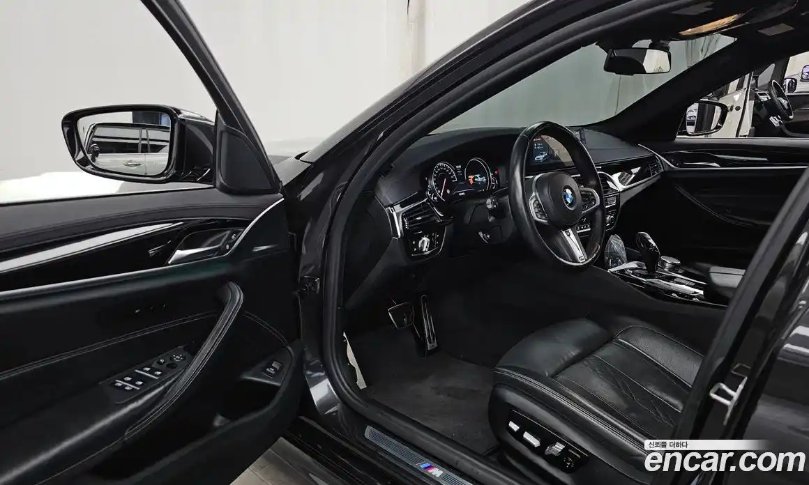 BMW 5 серия 2018 2.0 автомат (гидро), фото 13