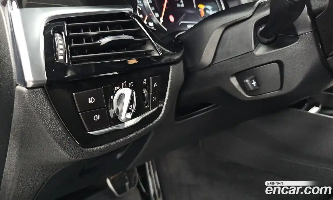 BMW 5 серия 2018 2.0 автомат (гидро), фото 30