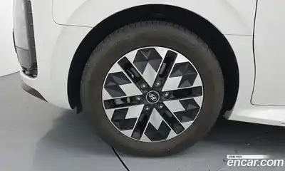 Hyundai Staria 2023 2.2 автомат (гидро), миниатюра 5