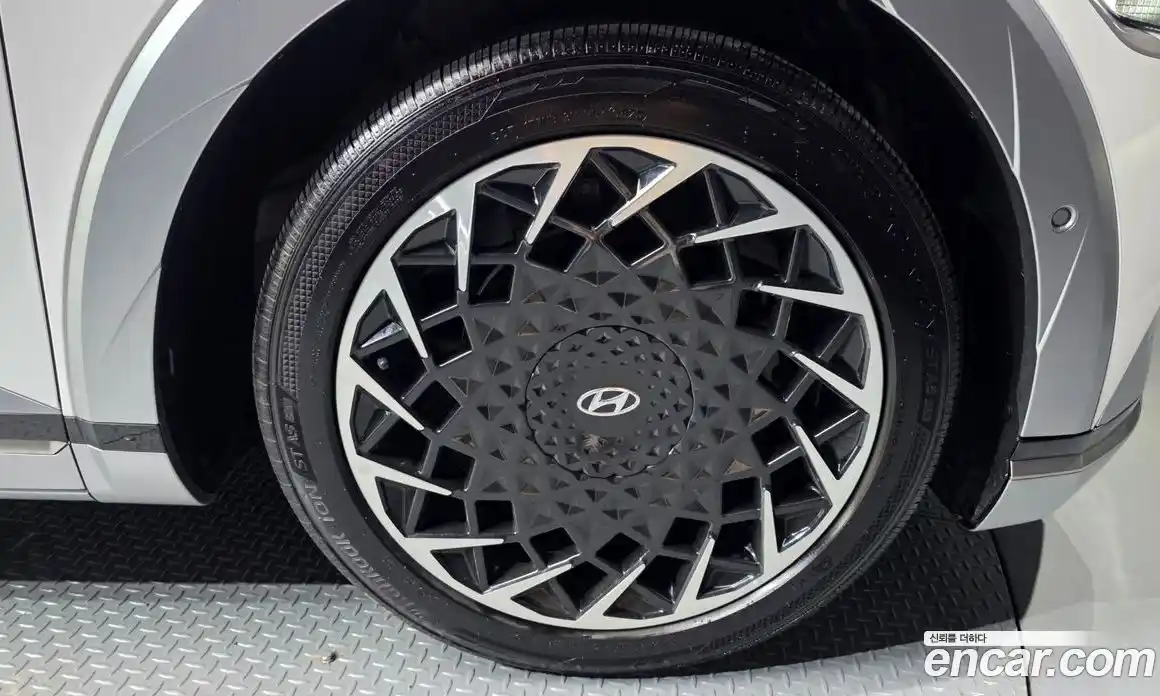 Hyundai Ioniq 5 2022 0.1 автомат (гидро), фото 5