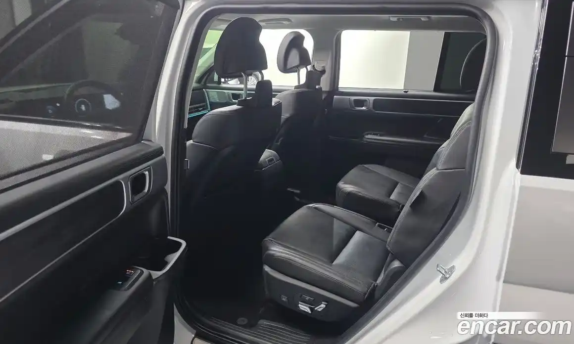Hyundai Santa Fe 2023 1.6 автомат (гидро), фото 11