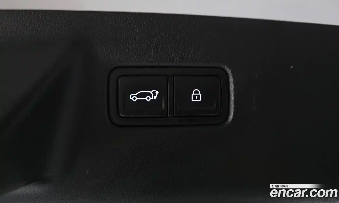 Hyundai Santa Fe 2023 1.6 автомат (гидро), фото 15