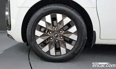 Hyundai Staria 2022 2.2 автомат (гидро), миниатюра 5
