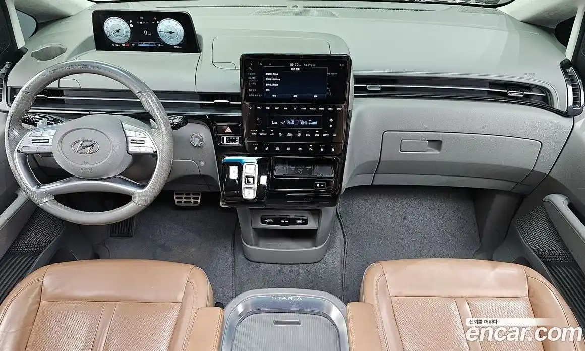 Hyundai Staria 2022 2.2 автомат (гидро), фото 10