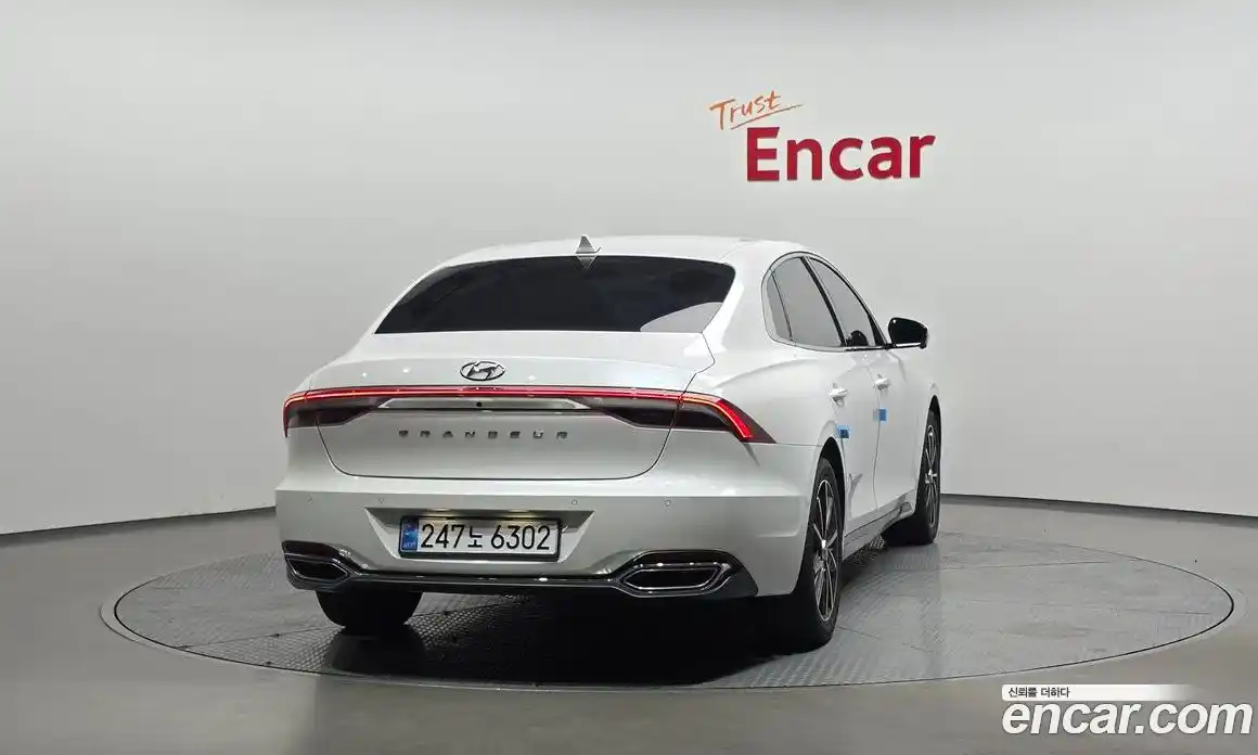 Hyundai Grandeur 2022 2.5 автомат (гидро), фото 4
