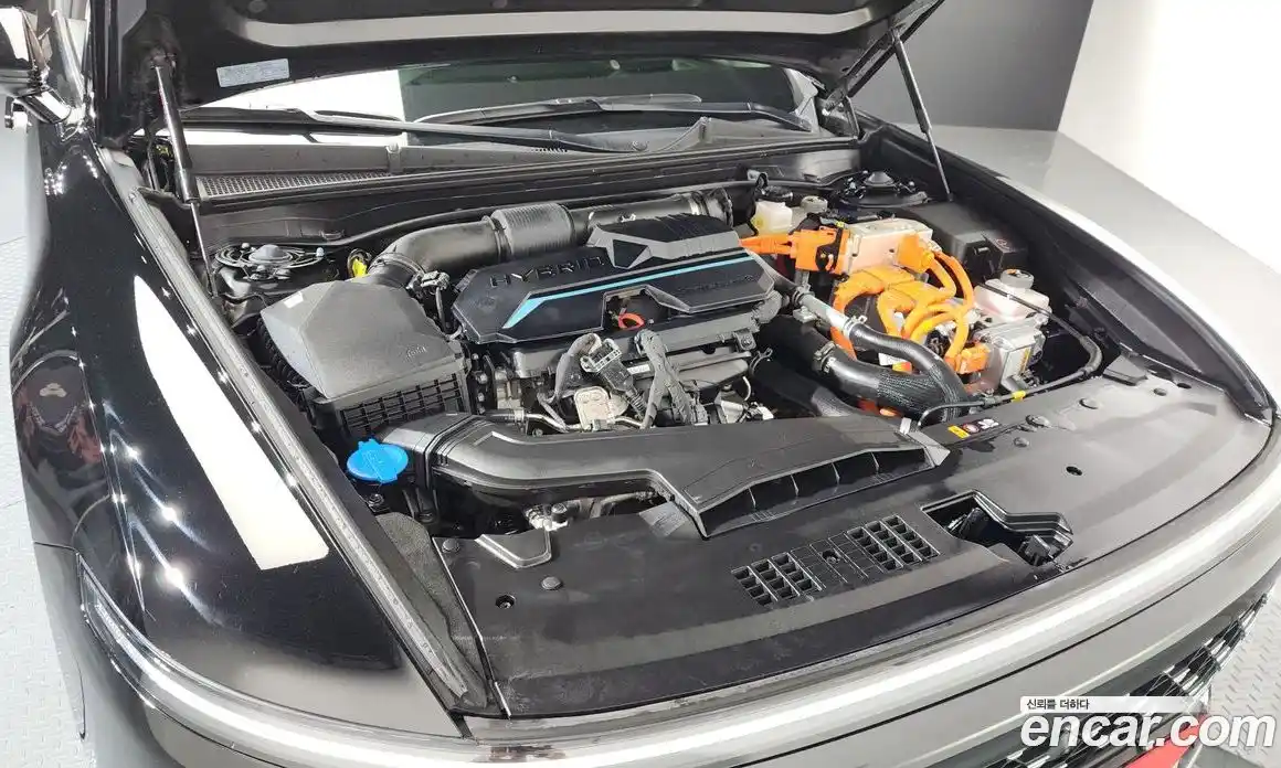 Hyundai Grandeur 2024 1.6 автомат (гидро), фото 6