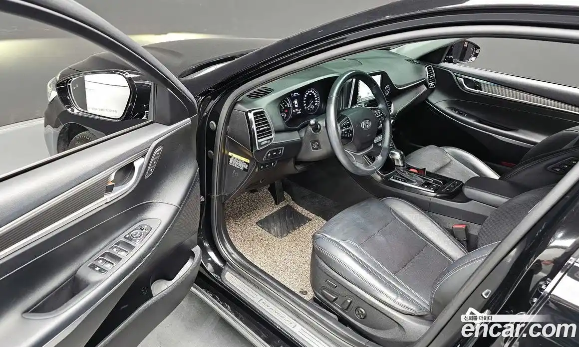 Hyundai Grandeur 2019 2.4 автомат (гидро), фото 17