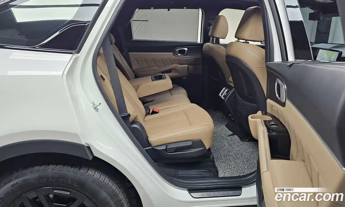 Kia Sorento 2024 1.6 автомат (гидро), фото 17