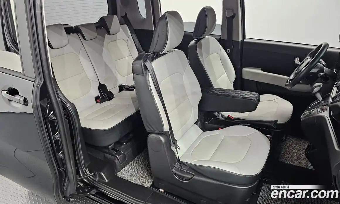Kia Ray 2023 1.0 автомат (гидро), фото 16