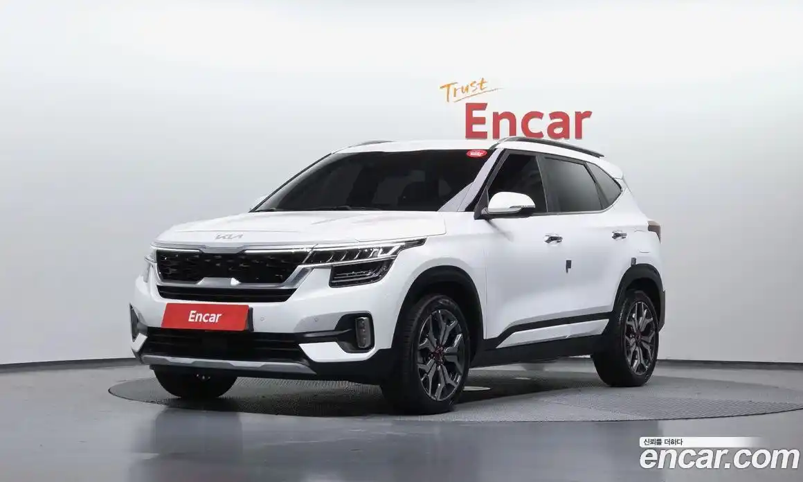Kia Seltos 2022 1.6 автомат (гидро), фото 1