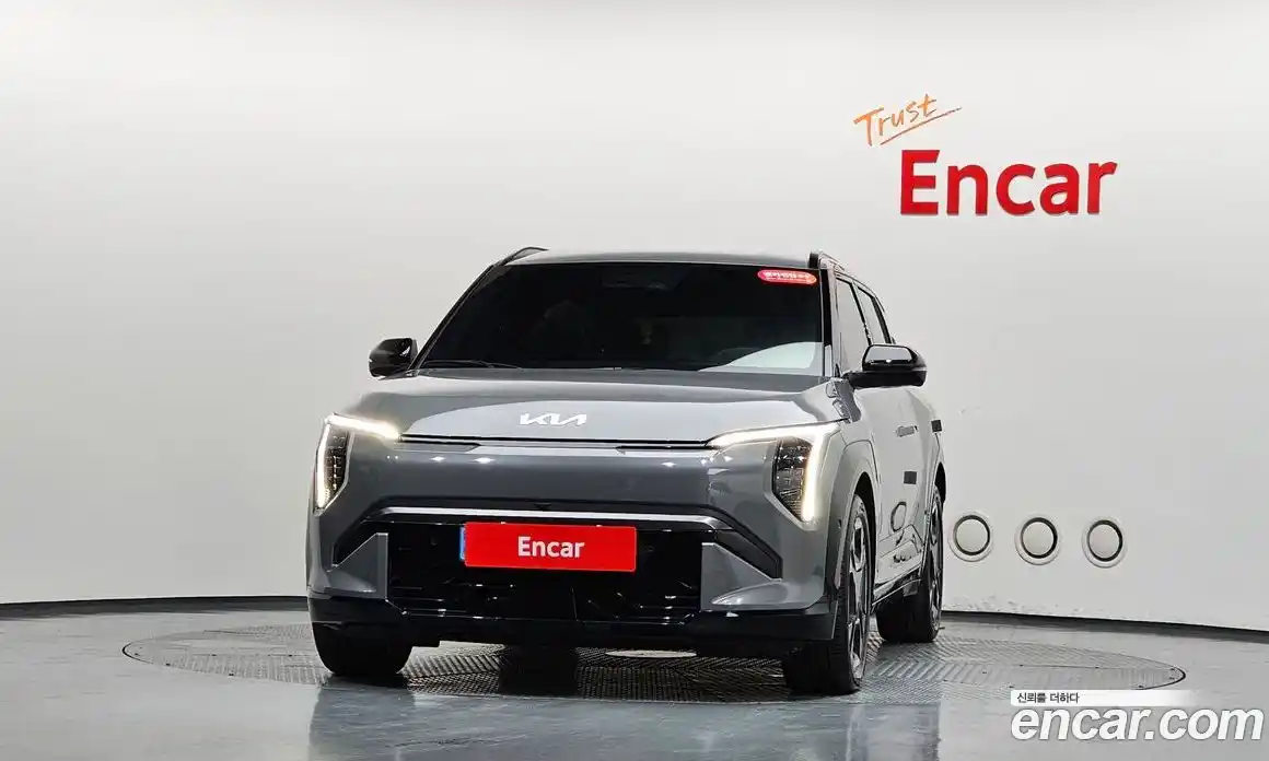 Kia EV3 2024 0.2 автомат (гидро), фото 2
