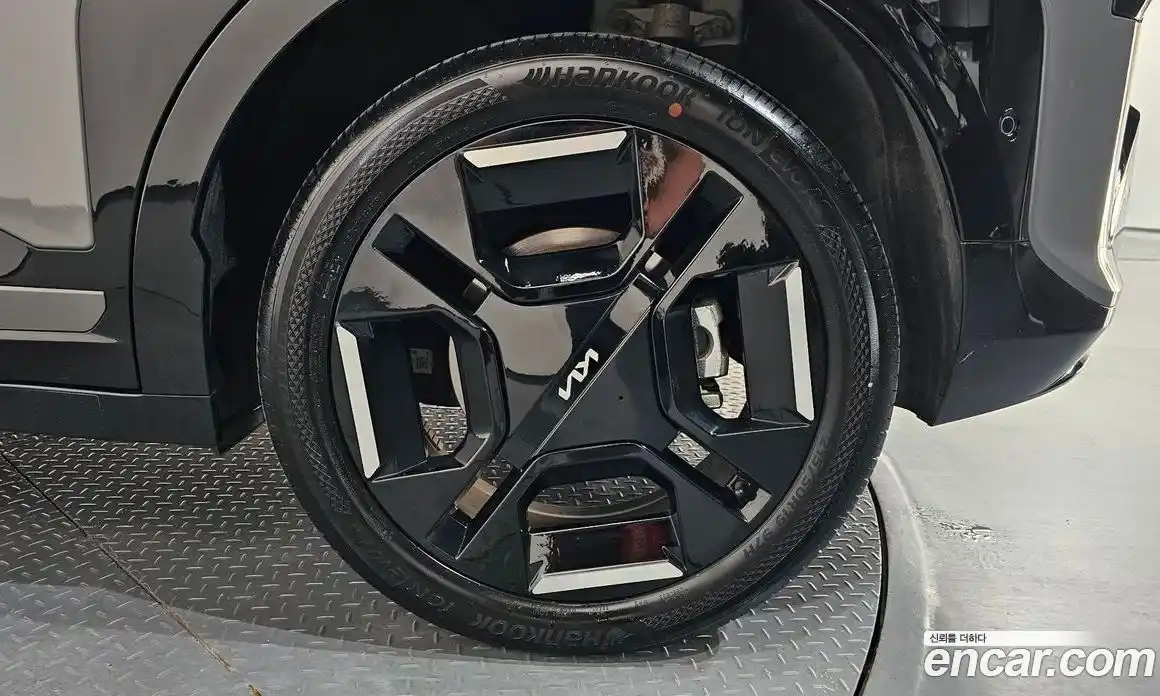 Kia EV3 2024 0.2 автомат (гидро), фото 27