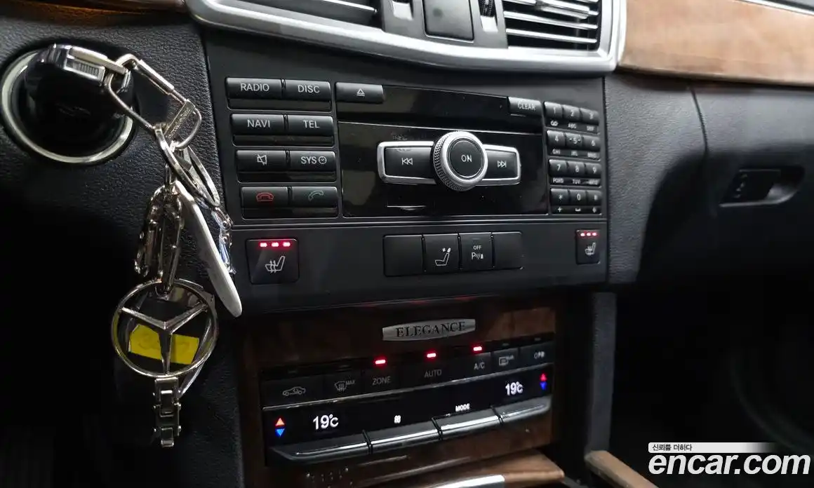 Mercedes-Benz E-Class 2012 3.5 автомат (гидро), фото 22