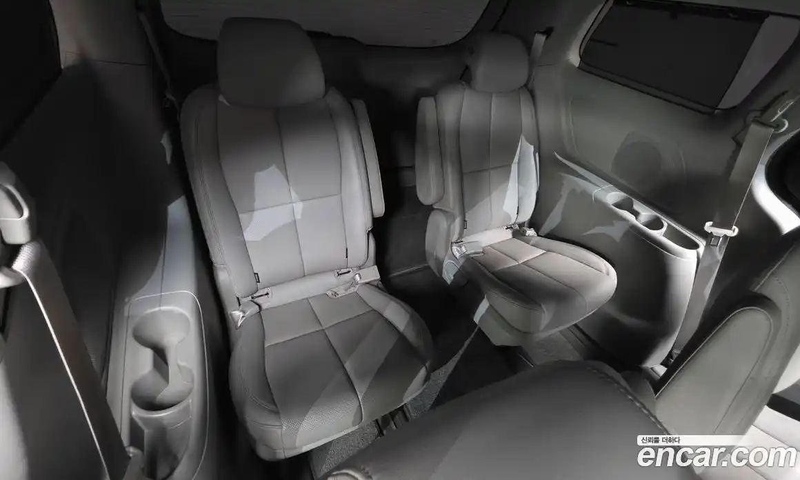 Kia Carnival 2016 2.2 автомат (гидро), фото 16