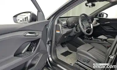 Audi Q6 e-tron 2025 0.2 автомат (гидро), миниатюра 12