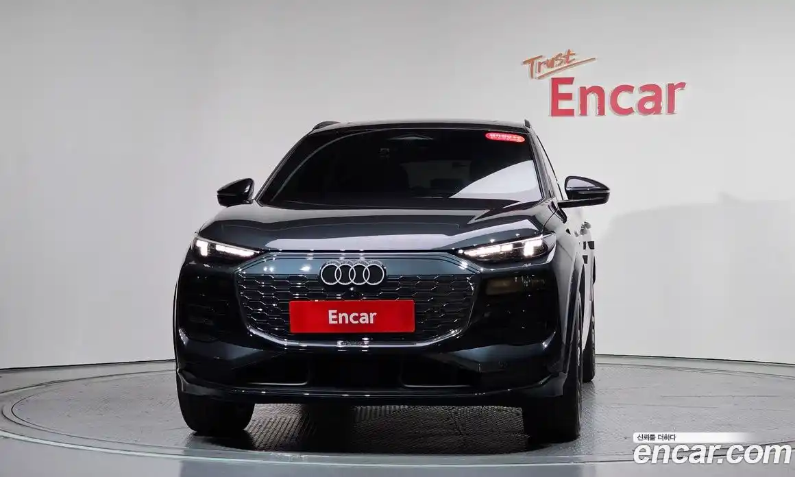 Audi Q6 e-tron 2025 0.2 автомат (гидро), фото 2