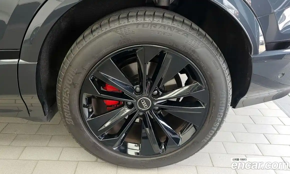 Audi Q6 e-tron 2025 0.2 автомат (гидро), фото 6