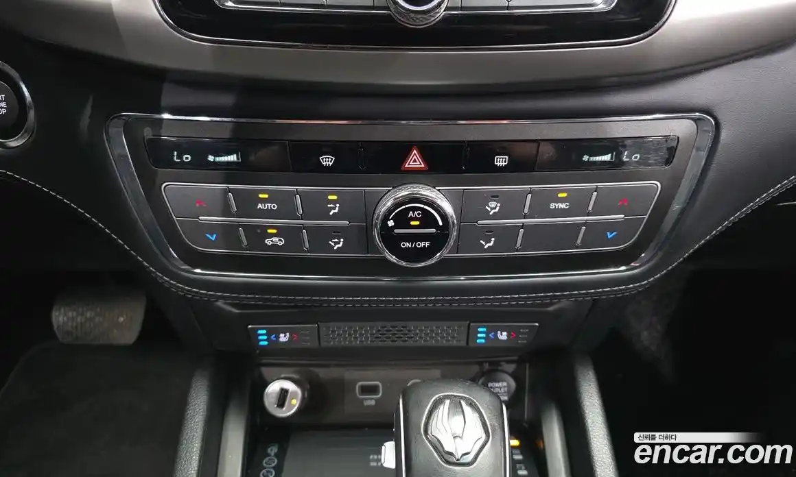 SsangYong Rexton 2019 2.2 автомат (гидро), фото 16