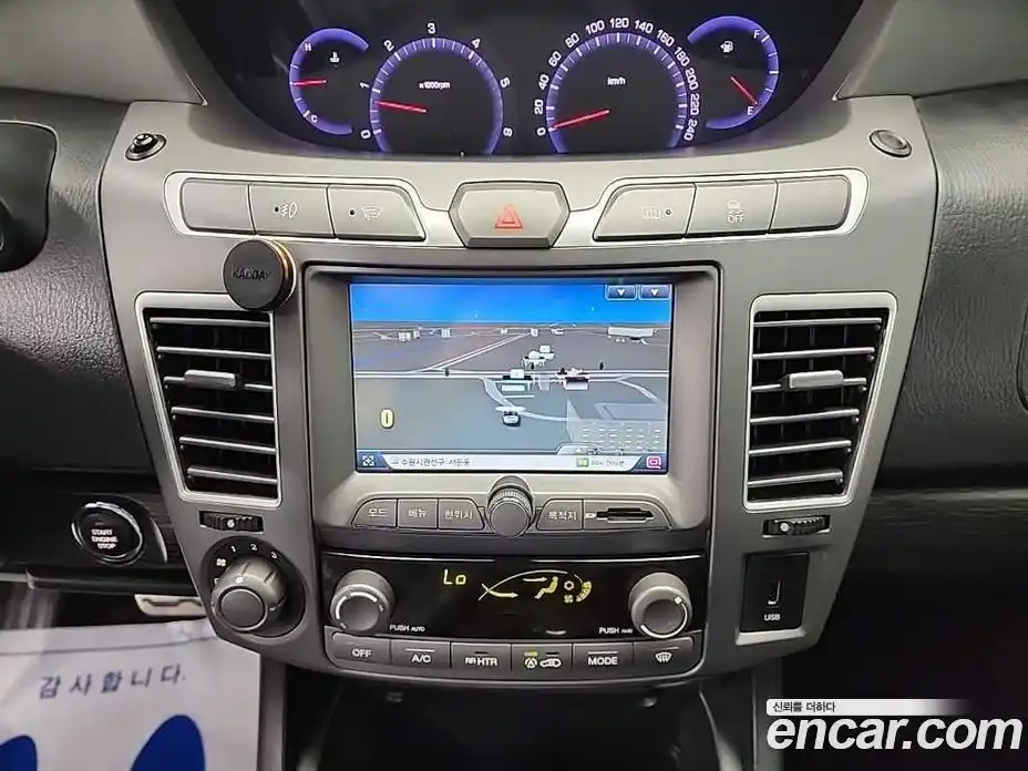 SsangYong Korando 2016 2.2 автомат (гидро), фото 10