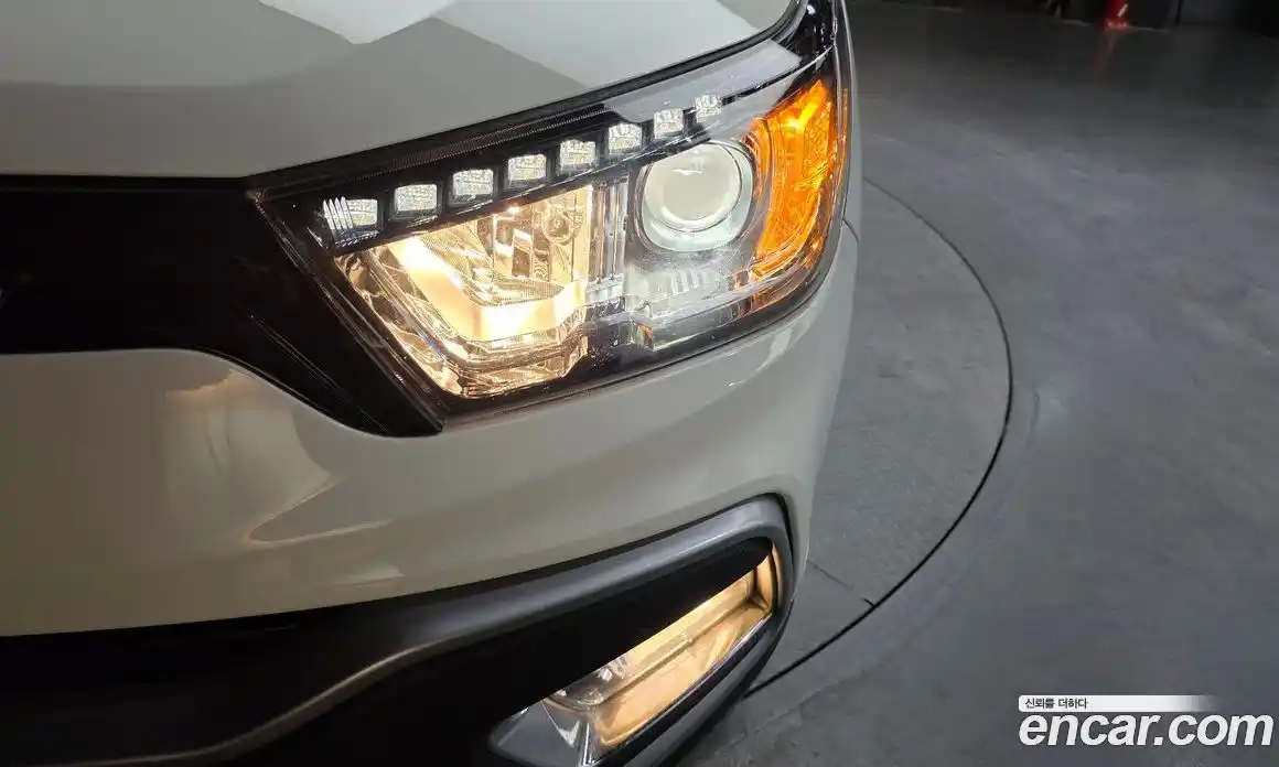SsangYong TIBOLI 2017 1.6 автомат (гидро), фото 8