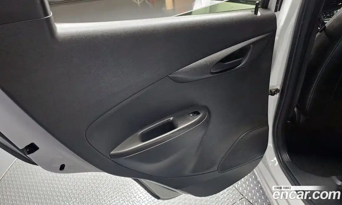 Chevrolet Spark 2016 1.0 автомат (гидро), фото 15