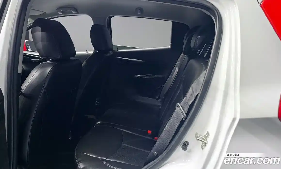 Chevrolet Spark 2016 1.0 автомат (гидро), фото 16