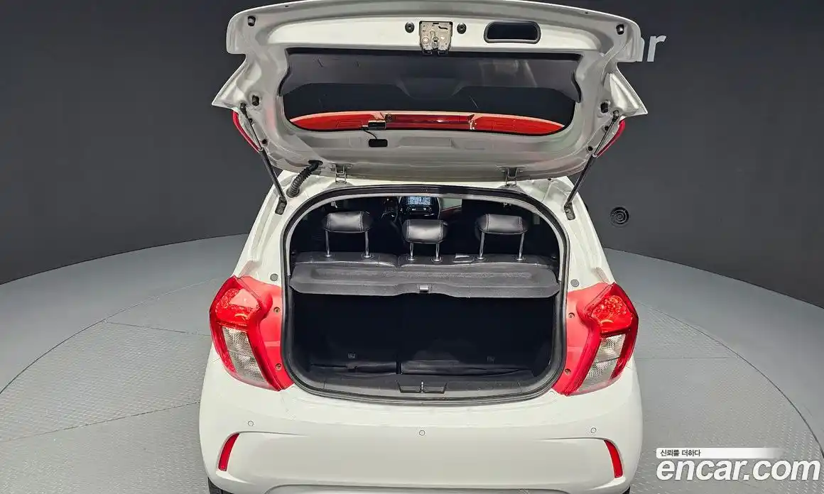 Chevrolet Spark 2016 1.0 автомат (гидро), фото 26