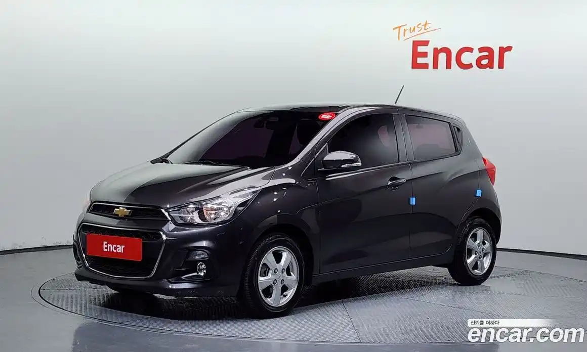 Chevrolet Spark 2016 1.0 автомат (гидро), фото 1
