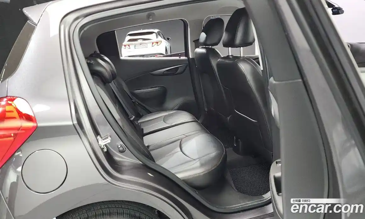 Chevrolet Spark 2016 1.0 автомат (гидро), фото 11