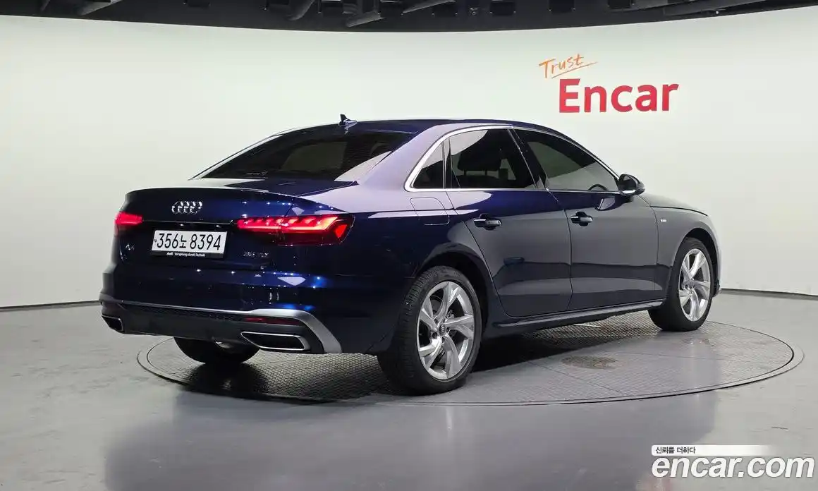 Audi A4 2020 2.0 автомат (гидро), фото 2